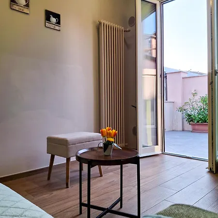 Konukevi Casa Del Corso 3*