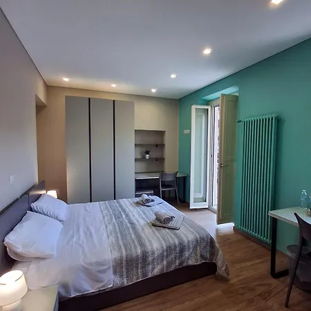 Casa Del Corso 3* كولّينيو